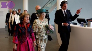 Prinses Beatrix opent Fundatie